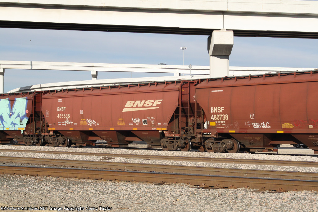 BNSF 485536